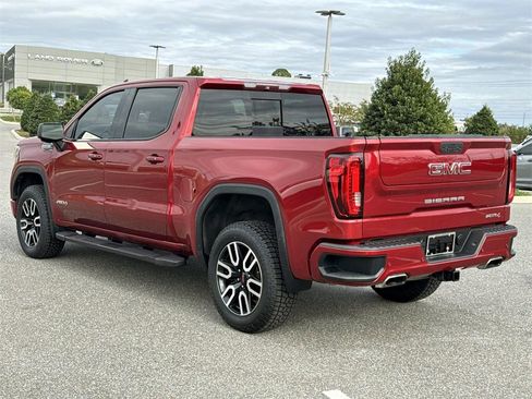 Used 2019 GMC Sierra 1500 AT4 w/ AT4 Premium Package image 3