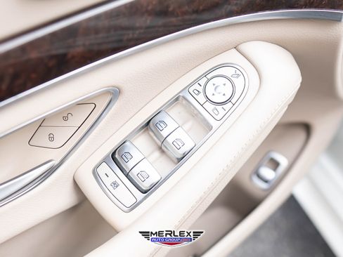 Used 2019 Mercedes-Benz S 560 4MATIC Sedan image 39