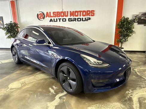 Used 2018 Tesla Model 3 Mid Range RWD image 1