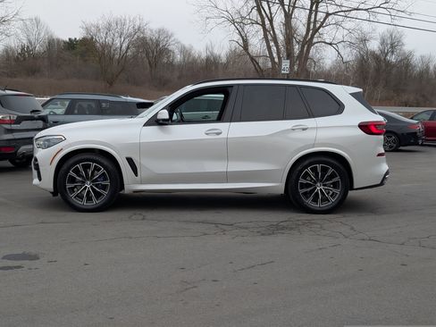 Used 2022 BMW X5 xDrive40i w/ M Sport Package image 9