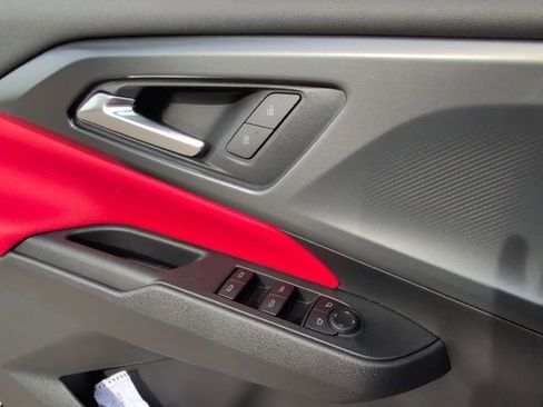 New 2026 Chevrolet Equinox EV RS image 16