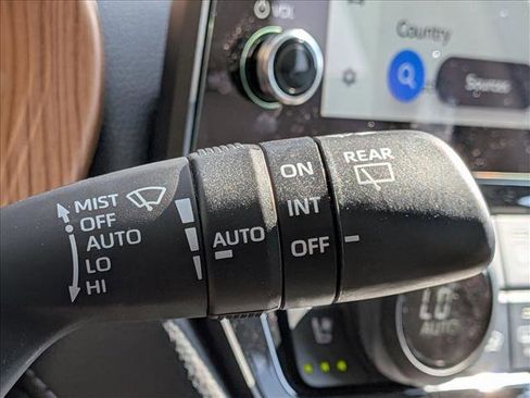 Used 2025 Toyota Grand Highlander AWD Hybrid image 10