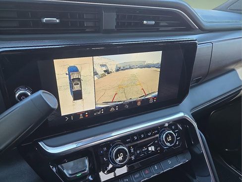 Used 2024 GMC Sierra 2500 Denali Ultimate image 17