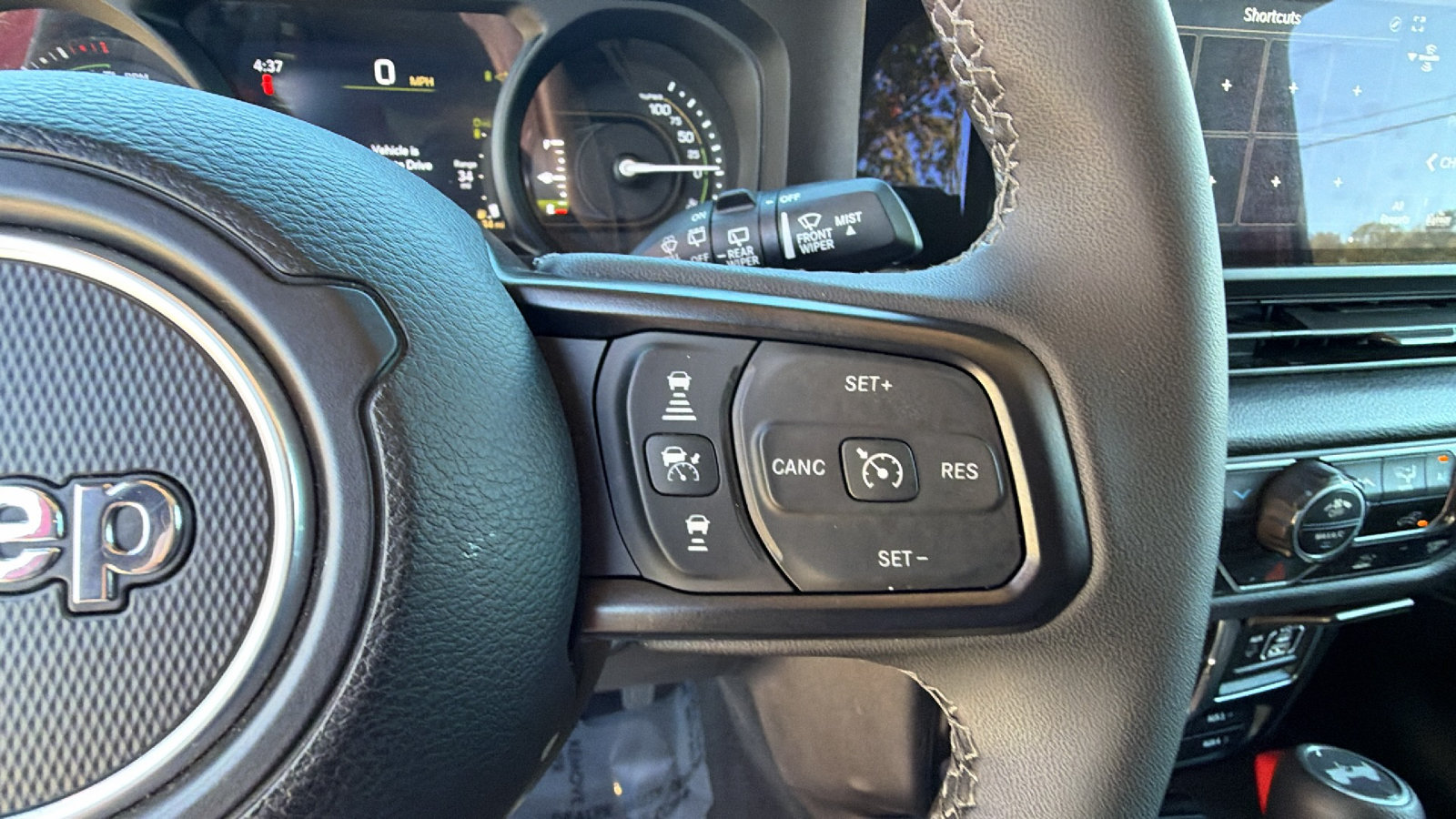 Certified 2025 Jeep Wrangler Unlimited Sport S 4xe AWD/4WD image 28