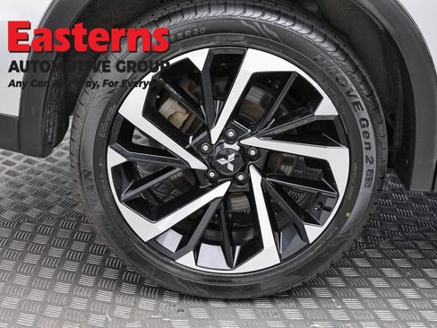 Used 2024 Mitsubishi Outlander SE AWD/4WD image 30