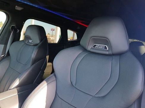 Used 2024 BMW XM image 31
