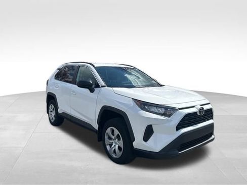 Used 2021 Toyota RAV4 LE AWD/4WD image 11