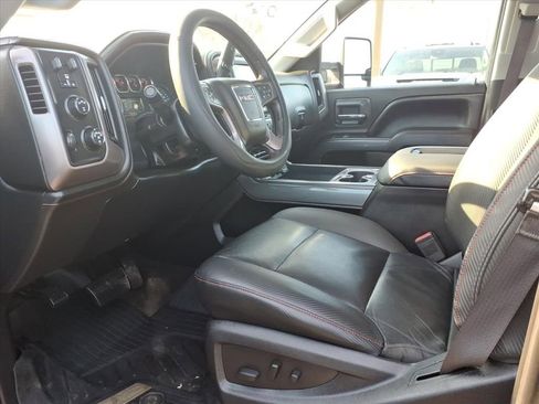 Used 2017 GMC Sierra 2500 SLT w/ All Terrain HD Package image 14