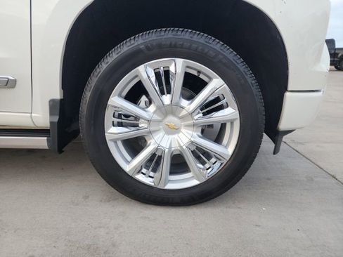Used 2024 Chevrolet Silverado 1500 High Country image 20