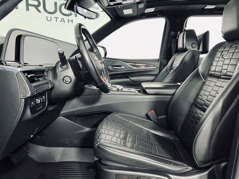 Used 2021 Cadillac Escalade Sport Platinum w/ Heavy-Duty Trailer Package image 7