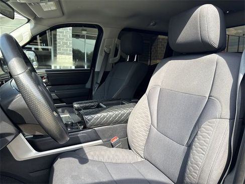 Used 2022 Toyota Tundra SR5 image 11