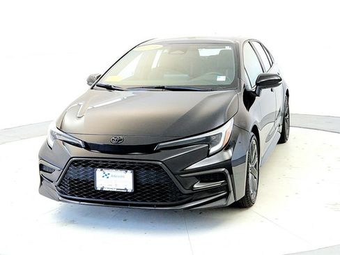 Certified 2024 Toyota Corolla SE FWD image 2