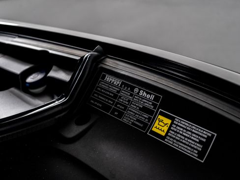 Used 2019 Ferrari Portofino image 55