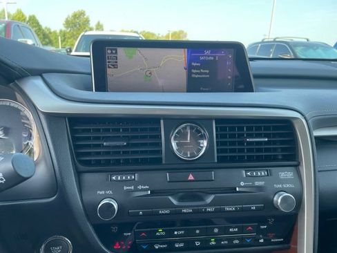 Used 2019 Lexus RX 350L AWD w/ Premium Package image 9