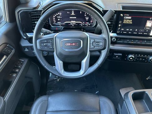 Used 2025 GMC Sierra 1500 SLT RWD image 15