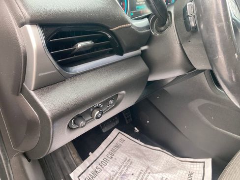 Used 2019 Chevrolet Traverse LT w/ LPO, Floor Liner Package image 17