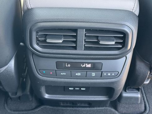 Certified 2025 Honda Pilot Touring image 30