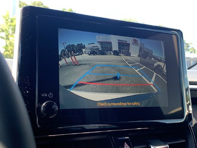 Used 2025 Toyota Corolla SE w/ SE Package FWD image 22