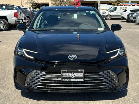 New 2026 Toyota Camry XLE image 2