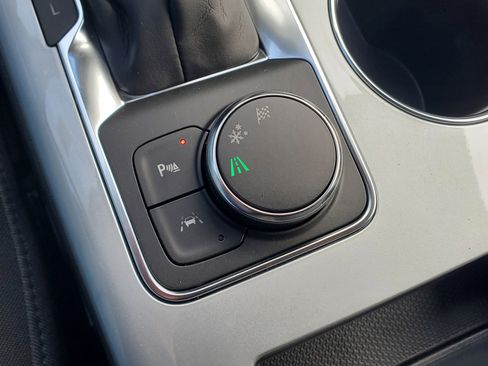 New 2026 Chevrolet Blazer LT w/ Convenience Package FWD image 24