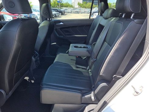 Used 2024 Volkswagen Tiguan SE R-Line FWD image 7