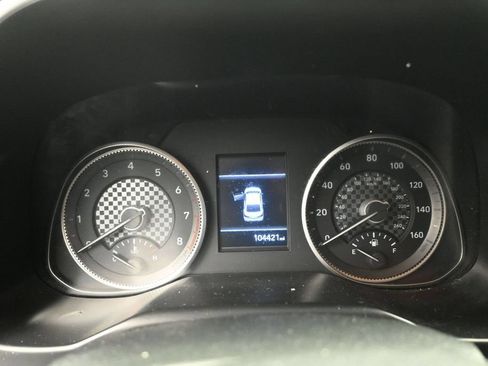 Used 2020 Hyundai Elantra SE FWD image 13