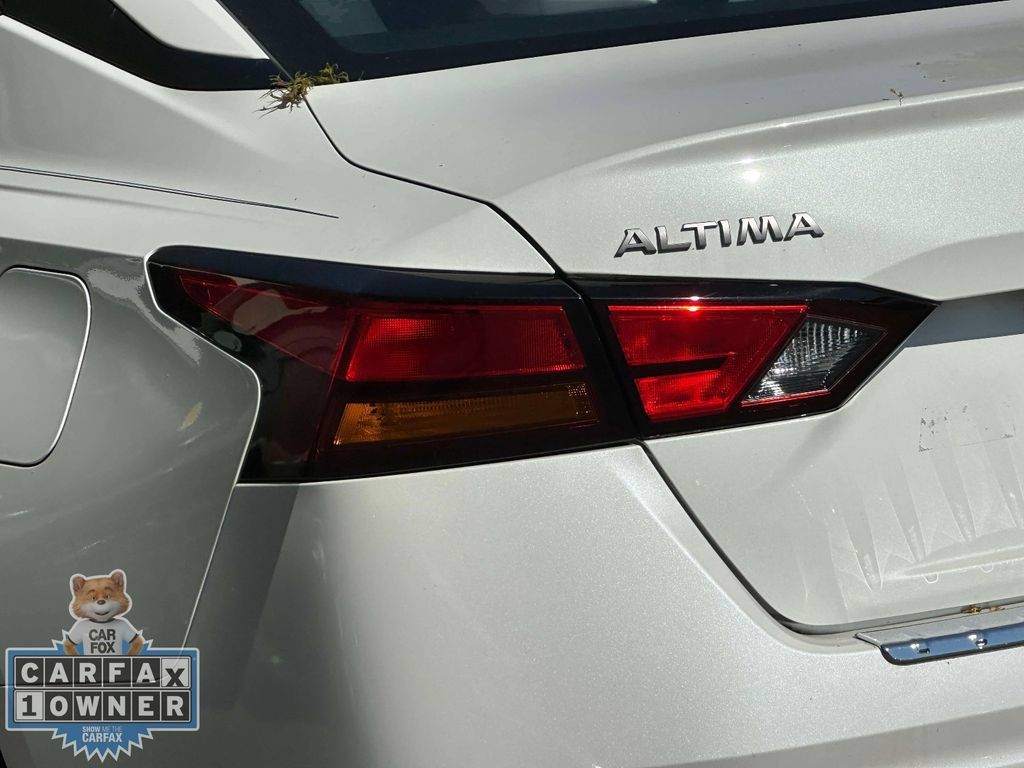 Used 2023 Nissan Altima 2.5 SV w/ SV Premium Package AWD/4WD image 15