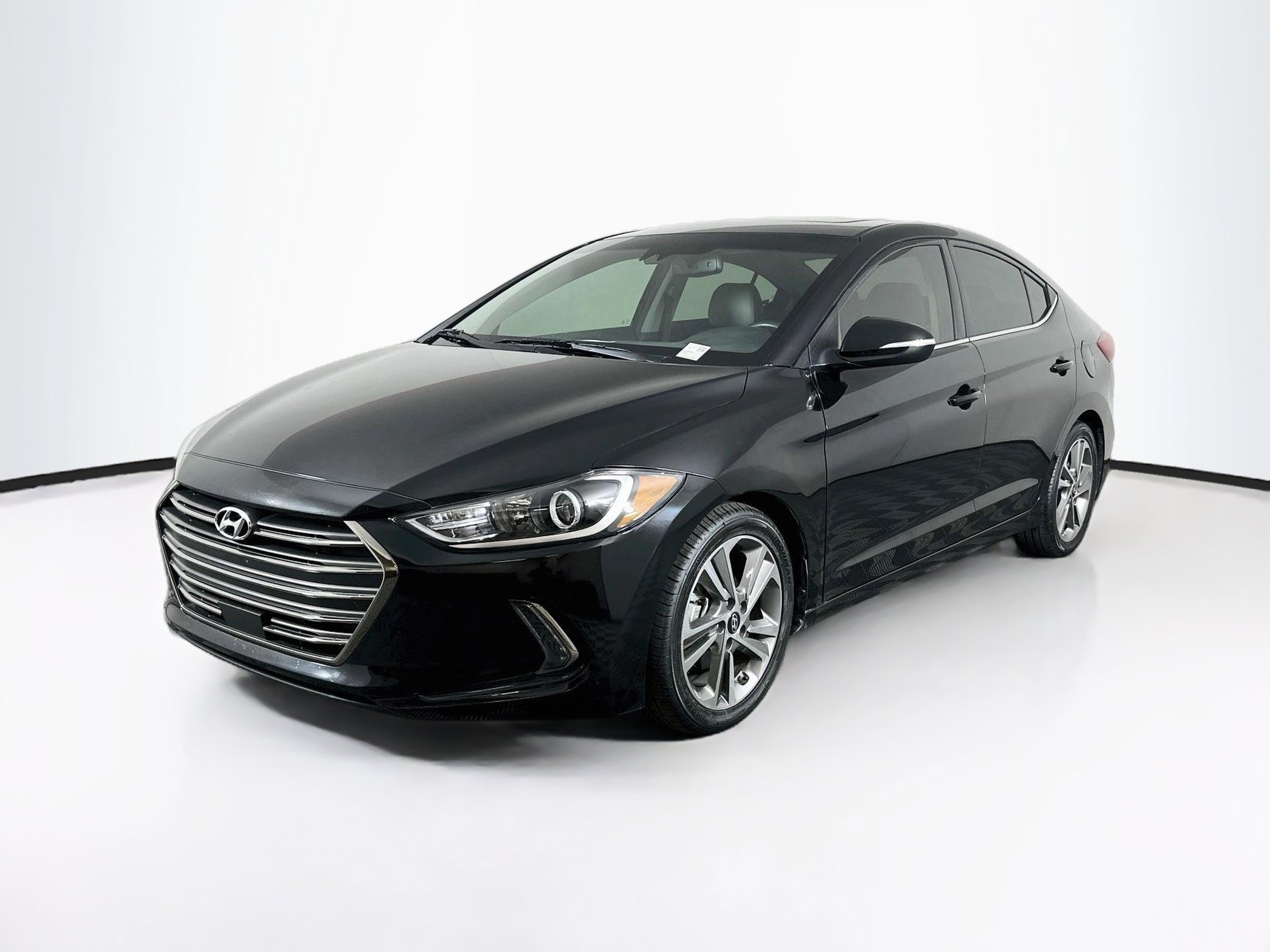 Used 2018 Hyundai Elantra Limited w/ Limited Ultimate Package 02 FWD image 3