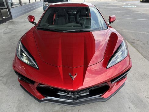 Used 2022 Chevrolet Corvette Stingray Premium Conv w/ Z51 Performance Package RWD image 3