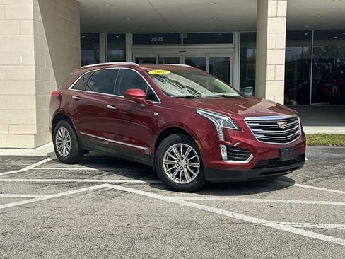 Used 2018 Cadillac XT5 Luxury w/ Driver Awareness Package image 2