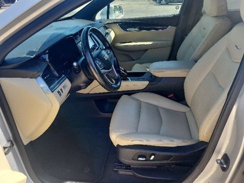 Used 2019 Cadillac XT5 FWD image 27