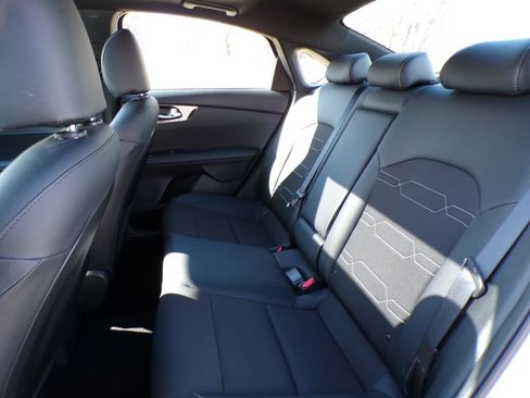 Used 2023 Kia Forte GT-Line w/ GT-Line Premium Package FWD image 20