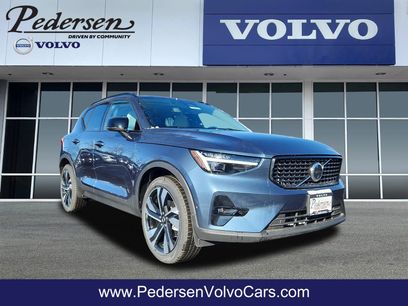New 2026 Volvo XC40 B5 Ultra w/ Climate Package