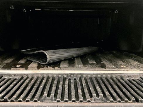 Used 2013 Ford F150 Platinum image 33