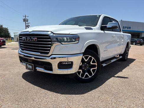 Used 2025 RAM 1500 Laramie AWD/4WD image 1