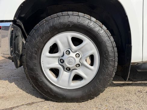 Used 2019 Toyota Tundra SR5 w/ SR5 Upgrade Package image 13