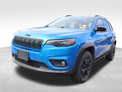 Used 2022 Jeep Cherokee Latitude AWD/4WD image 5