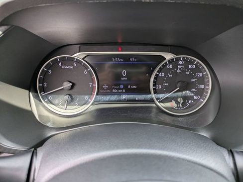 Used 2020 Nissan Sentra SV FWD image 29