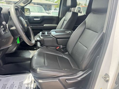 Used 2021 Chevrolet Silverado 1500 W/T w/ WT Value Package AWD/4WD image 15