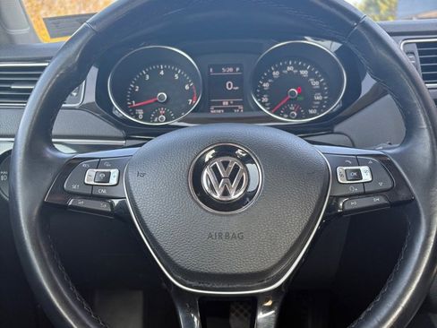 Used 2016 Volkswagen Jetta SEL w/ Lighting Package FWD image 15
