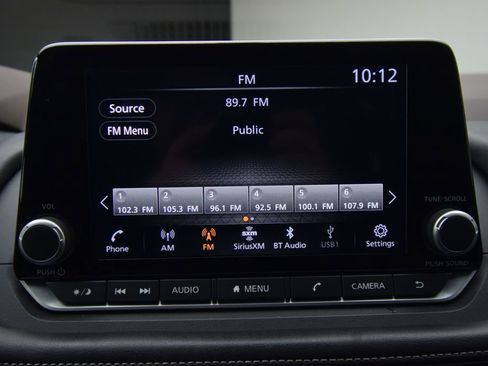 Used 2023 Nissan Rogue S image 15