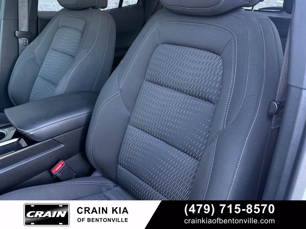 Used 2025 Chevrolet Equinox LT AWD/4WD image 22