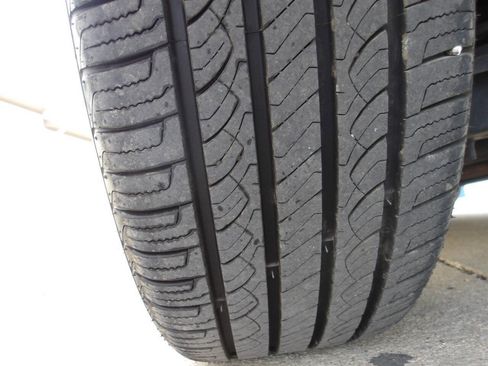 Used 2018 Kia Niro EX w/ EX Touring Graphite Edition FWD image 43