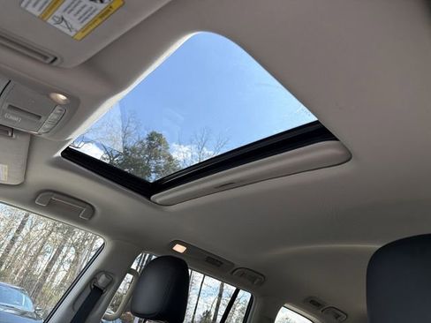 Certified 2024 Nissan Armada SL w/ Captain's Chairs Package image 15