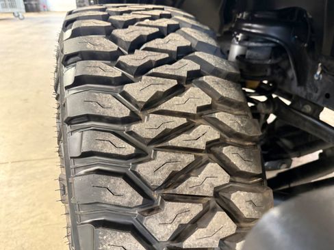 Used 2021 Jeep Gladiator Sport image 4