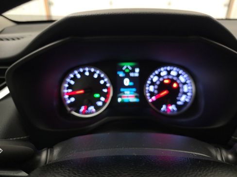 Used 2021 Toyota RAV4 XLE image 16