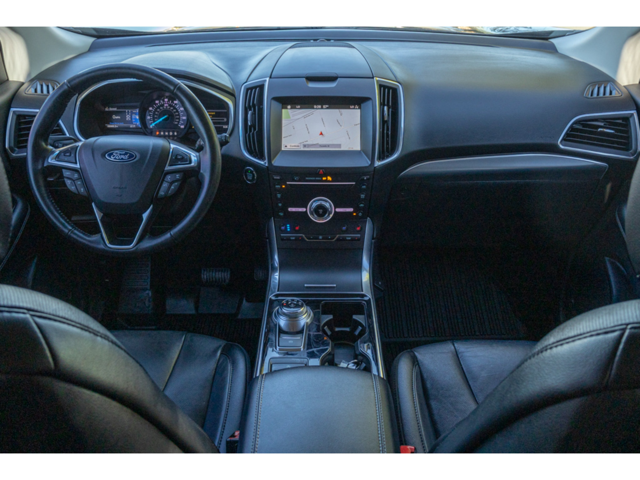Used 2019 Ford Edge Titanium w/ Equipment Group 301A FWD image 12