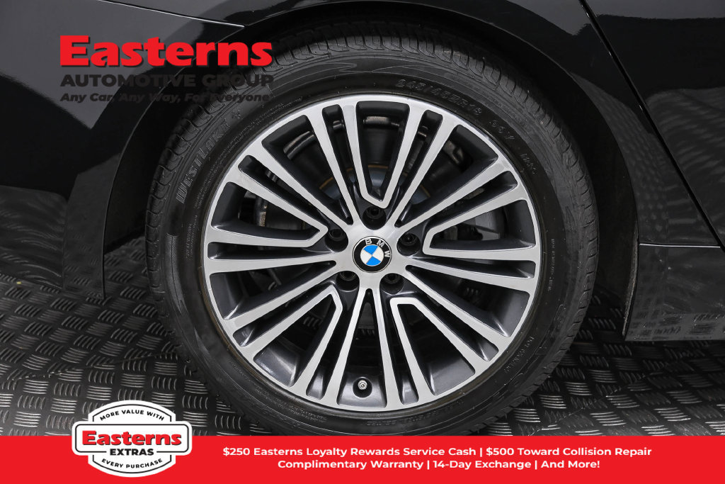 Used 2018 BMW 530i xDrive AWD/4WD image 32