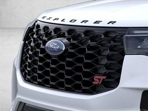 New 2026 Ford Explorer ST image 17