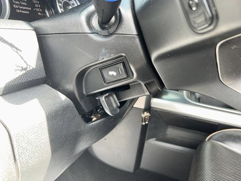 Used 2016 RAM 3500 Laramie Longhorn image 3